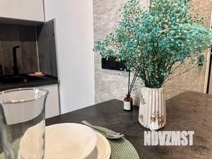 Студия квартира, посуточно, 32м2, 13/16 этаж