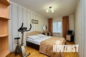 3-к квартира, посуточно, 64м2, 3/9 этаж