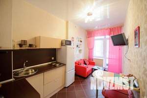 1-к квартира, посуточно, 38м2, 6/8 этаж