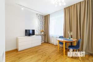 Студия квартира, посуточно, 32м2, 1/5 этаж