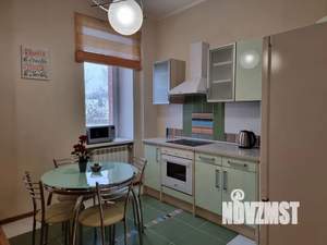 1-к квартира, посуточно, 42м2, 3/6 этаж