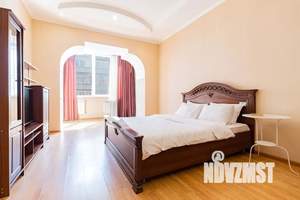 2-к квартира, посуточно, 72м2, 2/9 этаж