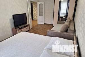 1-к квартира, посуточно, 40м2, 2/10 этаж