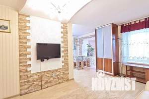 1-к квартира, посуточно, 35м2, 2/10 этаж