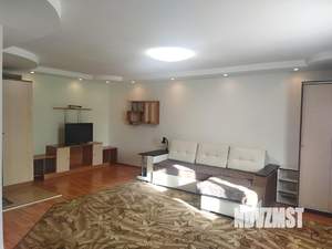 Студия квартира, на длительный срок, 40м2, 1/9 этаж