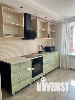 1-к квартира, посуточно, 44м2, 8/10 этаж
