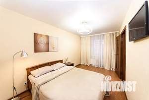 1-к квартира, посуточно, 49м2, 4/10 этаж
