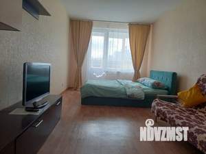 1-к квартира, посуточно, 38м2, 17/17 этаж