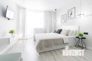 1-к квартира, посуточно, 32м2, 13/16 этаж