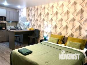 Студия квартира, посуточно, 33м2, 14/19 этаж