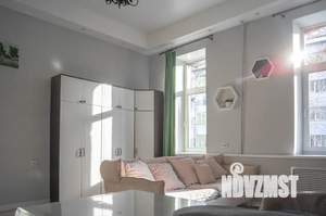 Студия квартира, посуточно, 43м2, 2/2 этаж