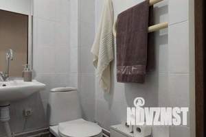 1-к квартира, посуточно, 40м2, 4/10 этаж