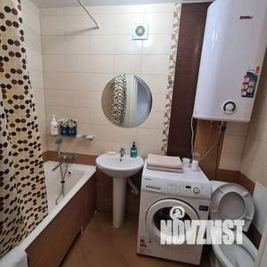 1-к квартира, посуточно, 40м2, 9/10 этаж