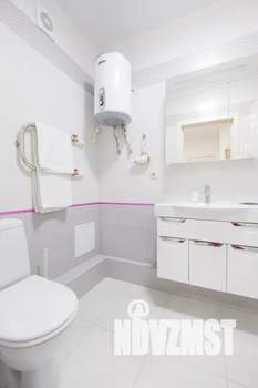 1-к квартира, посуточно, 42м2, 3/6 этаж