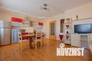 2-к квартира, посуточно, 55м2, 6/6 этаж