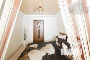 2-к квартира, посуточно, 60м2, 1/1 этаж