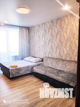 1-к квартира, посуточно, 38м2, 7/10 этаж