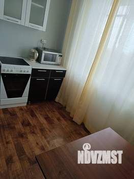 1-к квартира, посуточно, 37м2, 4/10 этаж