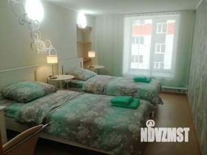 3-к квартира, посуточно, 74м2, 1/6 этаж