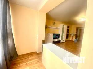 Студия квартира, посуточно, 42м2, 3/18 этаж