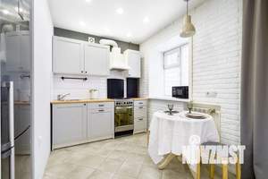 Студия квартира, посуточно, 31м2, 1/5 этаж