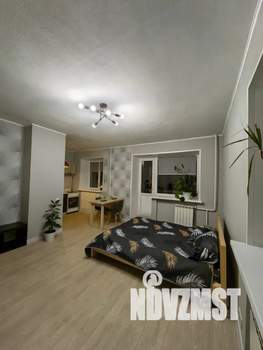 Студия квартира, посуточно, 33м2, 4/5 этаж