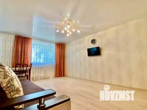 1-к квартира, посуточно, 50м2, 4/5 этаж