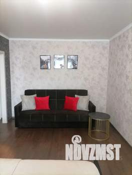 1-к квартира, посуточно, 35м2, 6/9 этаж