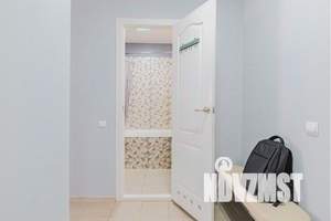 1-к квартира, посуточно, 62м2, 8/17 этаж