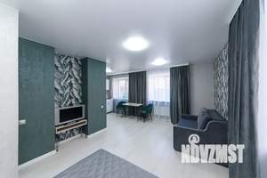 Студия квартира, посуточно, 32м2, 1/5 этаж