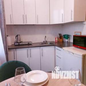 1-к квартира, посуточно, 36м2, 6/9 этаж