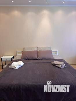 Студия квартира, посуточно, 36м2, 7/10 этаж