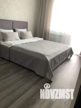 Студия квартира, посуточно, 32м2, 7/19 этаж