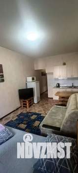Студия квартира, посуточно, 40м2, 19/20 этаж
