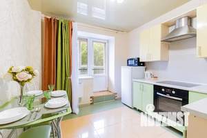 2-к квартира, посуточно, 60м2, 1/10 этаж