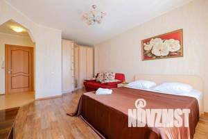 1-к квартира, посуточно, 39м2, 4/10 этаж