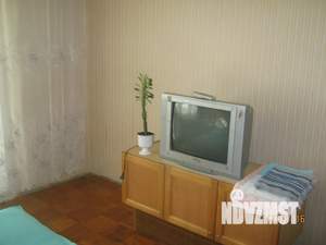 1-к квартира, посуточно, 40м2, 3/5 этаж
