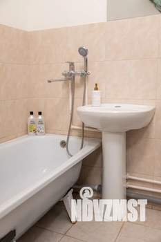 1-к квартира, посуточно, 42м2, 4/16 этаж