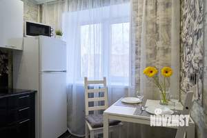 1-к квартира, посуточно, 32м2, 4/5 этаж