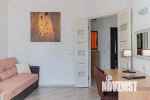 1-к квартира, посуточно, 42м2, 3/6 этаж