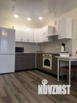 Студия квартира, посуточно, 32м2, 7/19 этаж