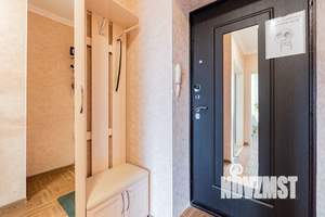 1-к квартира, посуточно, 42м2, 4/9 этаж