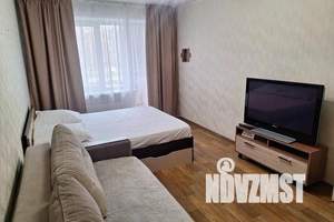 1-к квартира, посуточно, 40м2, 2/10 этаж