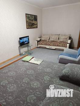 1-к квартира, посуточно, 37м2, 4/10 этаж