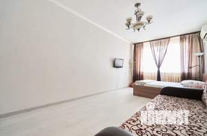 1-к квартира, посуточно, 50м2, 1/6 этаж