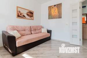 1-к квартира, посуточно, 42м2, 3/6 этаж