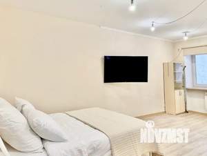 Студия квартира, посуточно, 53м2, 1/5 этаж