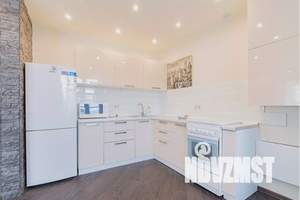 1-к квартира, посуточно, 65м2, 4/10 этаж