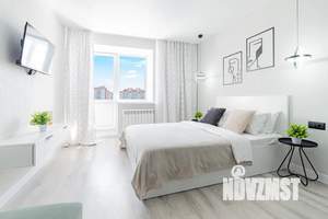 1-к квартира, посуточно, 32м2, 13/16 этаж