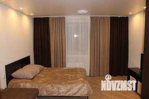 1-к квартира, посуточно, 40м2, 1/10 этаж